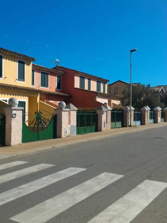 Casa Di Rosa Chia Exterior foto